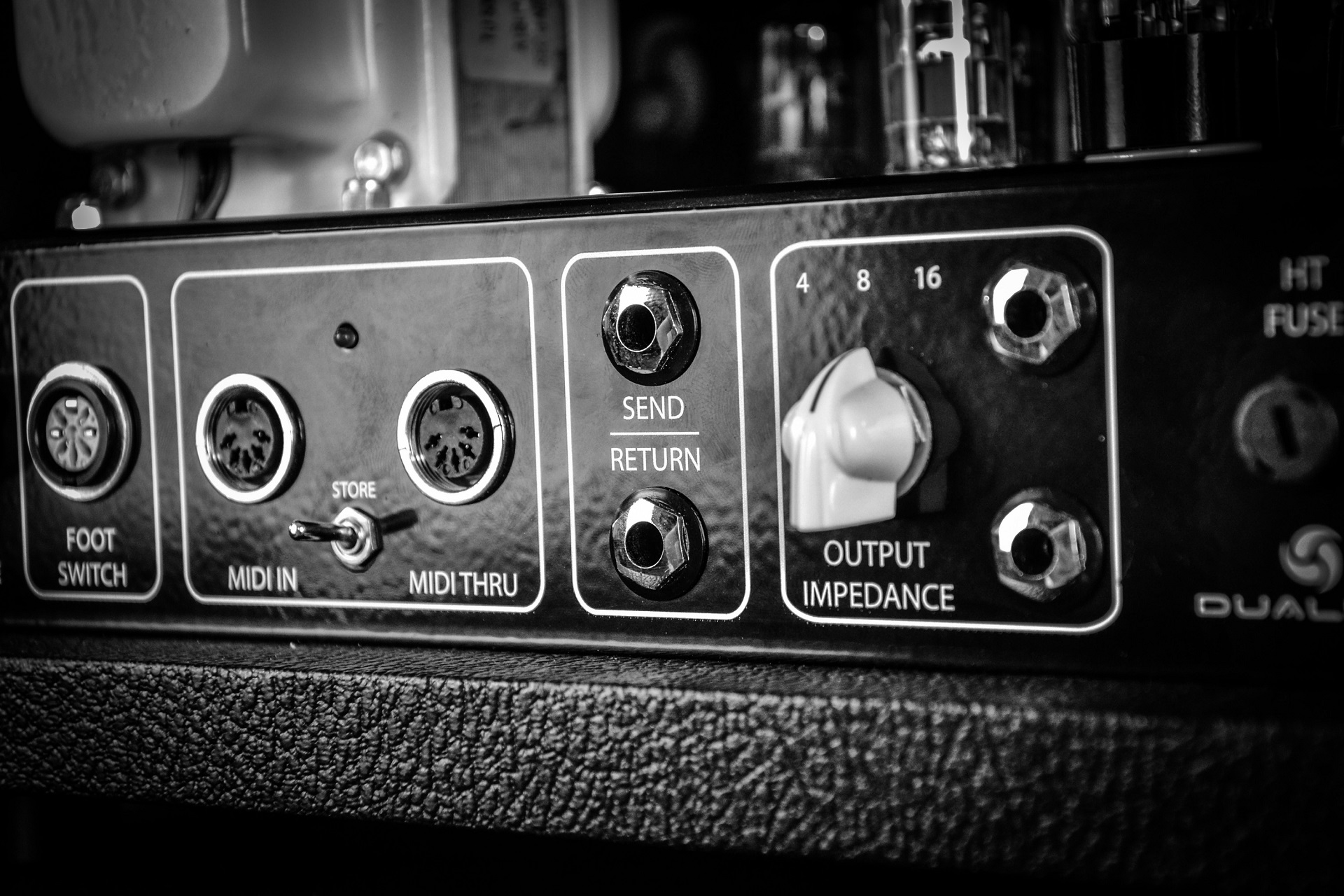 the-alkemy-redseven-amplification-boutique-amplifiers-and-devices